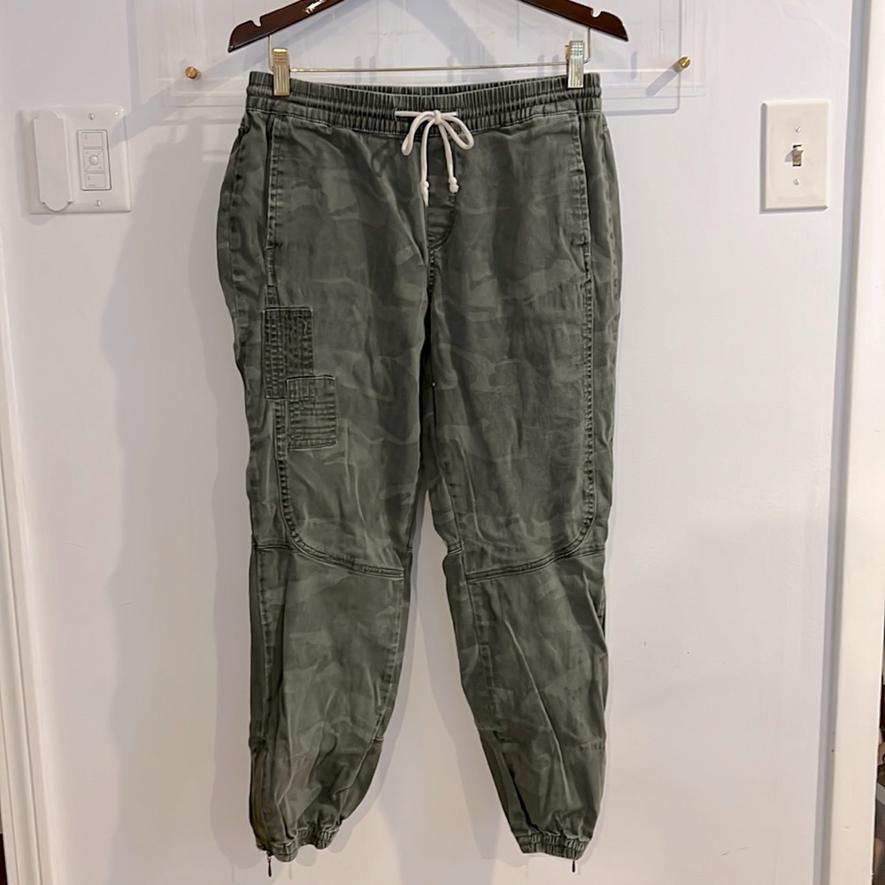 Camo Jogger Pant. Supplies, 8